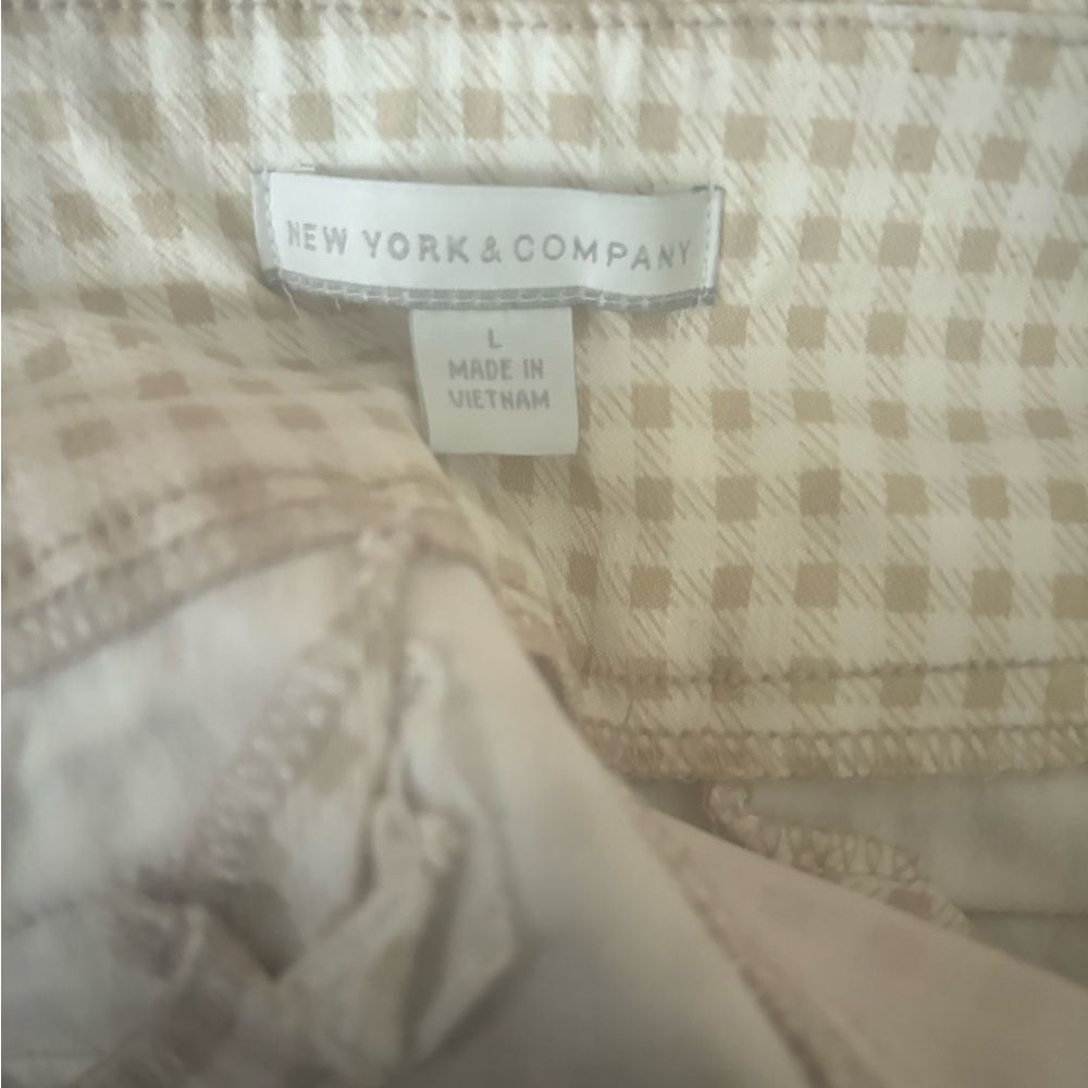 Checkered Ankle-Length Capri Pant – NY&Chic Collection - Picture 5 of 5